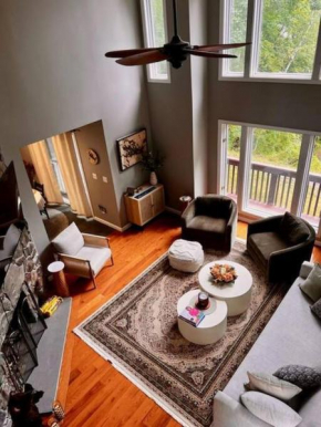 NEW! Peaceful Retreat at Nary Hill